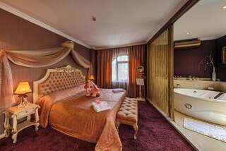 Отель Spa Hotel Rich Велинград Люкс с гидромассажной ванной-1